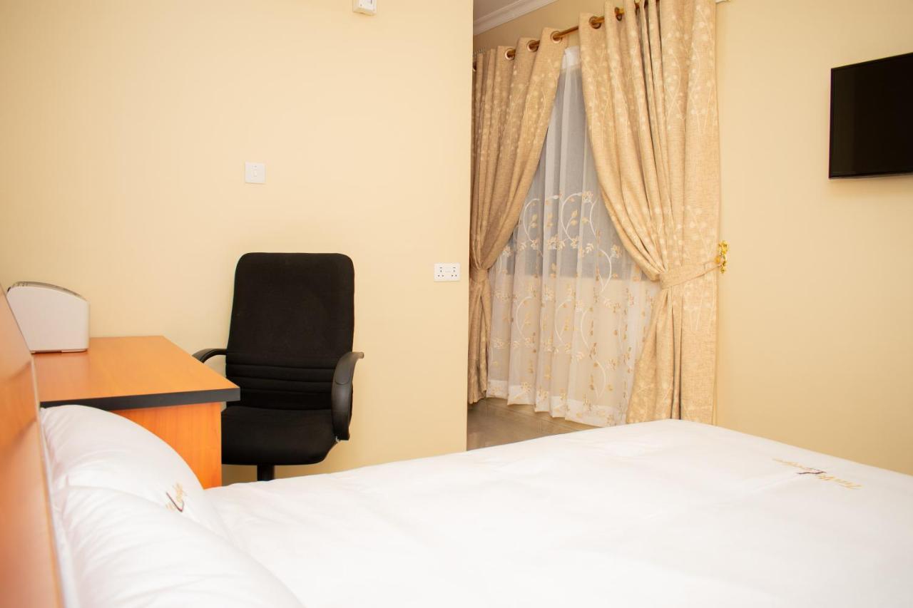 Travelodge Blantyre Exteriör bild